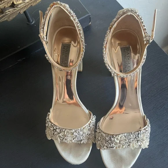 Badgley Mischka Finesse Ivory Heel - Picture 8 of 11